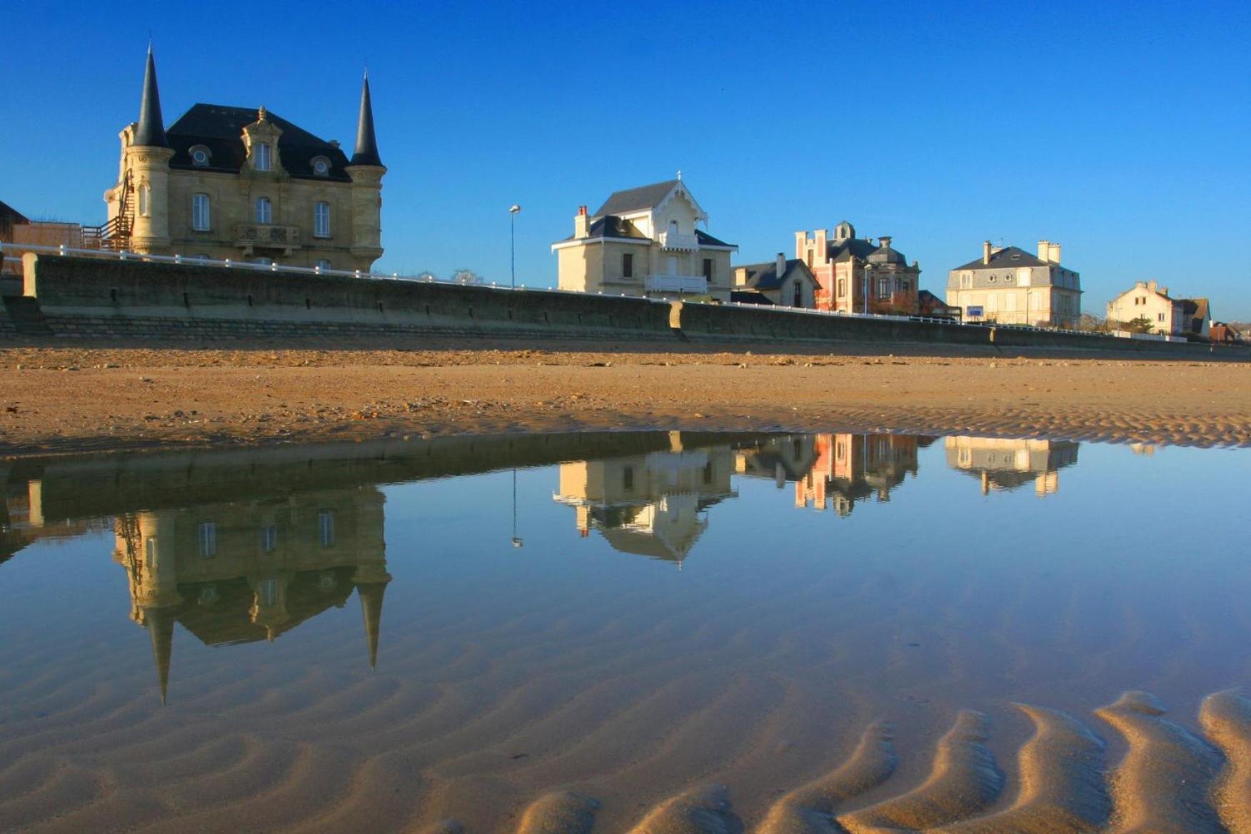 Maison grand jardin pres Port en Bessin et Bayeux, proche plages du débarquement Commes Esterno foto